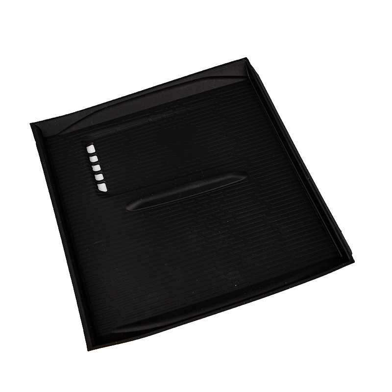 Силиконовый коврик для беспроводной зарядки BYD Yuan Plus на центральной консоли нескользящая Black