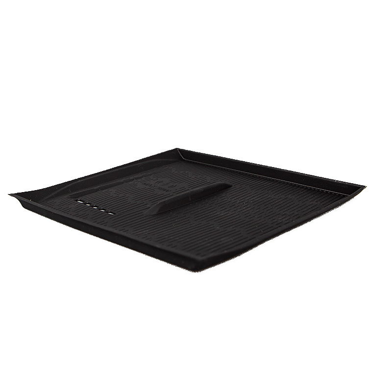 Силиконовый коврик для беспроводной зарядки BYD Yuan Plus на центральной консоли нескользящая Black