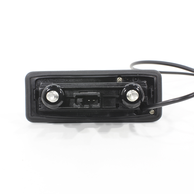 Автомобильная камера заднего вида Skoda Octavia Fabia Superb Rapid Volkswagen Passat Touareg Sharan Tiguan Audi (2803)