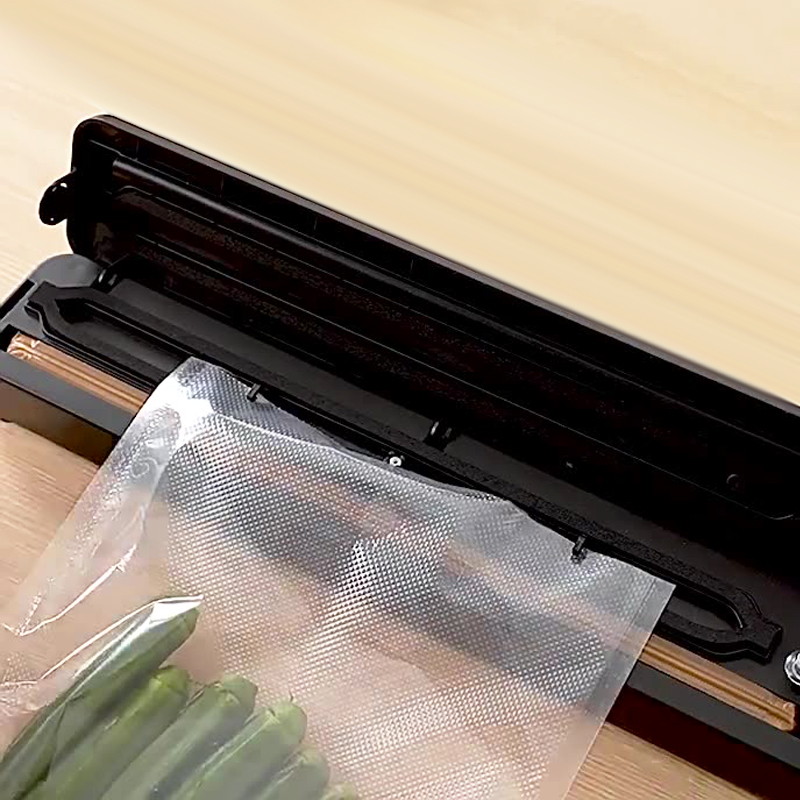 Вакуумный упаковщик Vacuum Sealer для длительного хранения продуктов