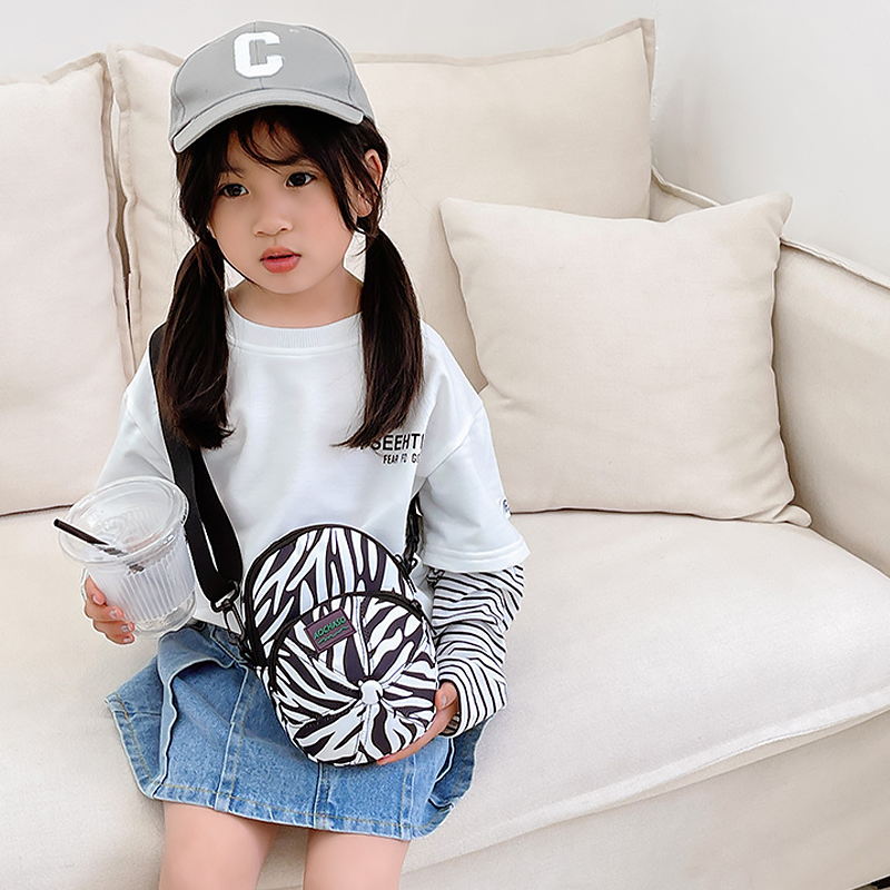 Детская сумка TD-637 через плечо на два отделения с ремешком  White