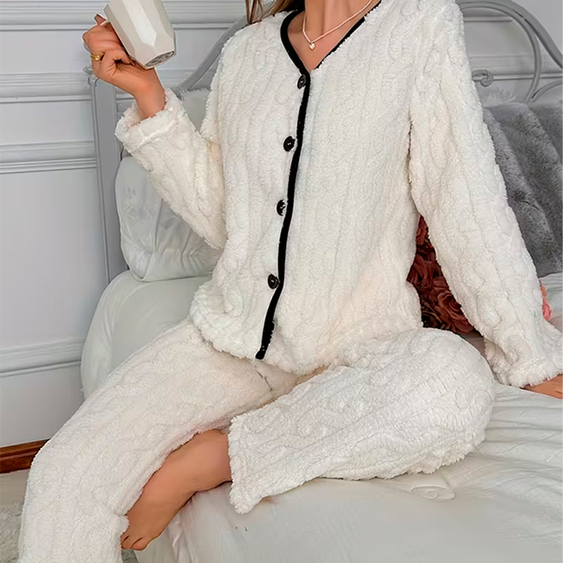 Женская тёплая пижама 5312 White костюм для дома S