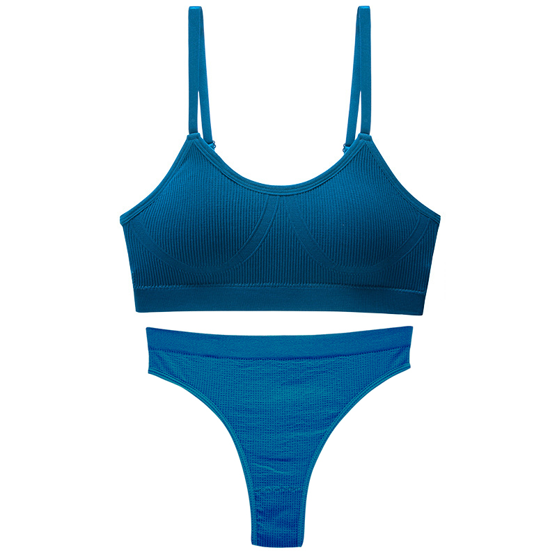 Бесшовный комплект женского белья в рубчик трусы и топ 6618# Туркус M 70/75 ABC