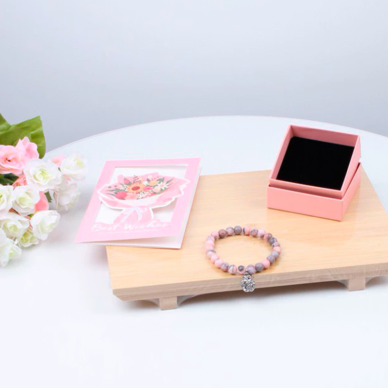 Подарочный набор Spa Gift Basket Set 01 8 предметов термостакан мыло бомбочка соль для ванны ароматическая свеча открытка резинка браслет Pink