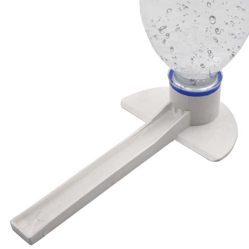 Поилка для пчел FA17661 полукруг под пластиковую бутылку 10см*8см*6см