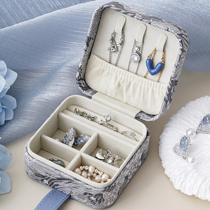 Шкатулка Casegrace SP-01328 для украшений и ювелирных изделий портативная с замком 10*10*5 см Blue