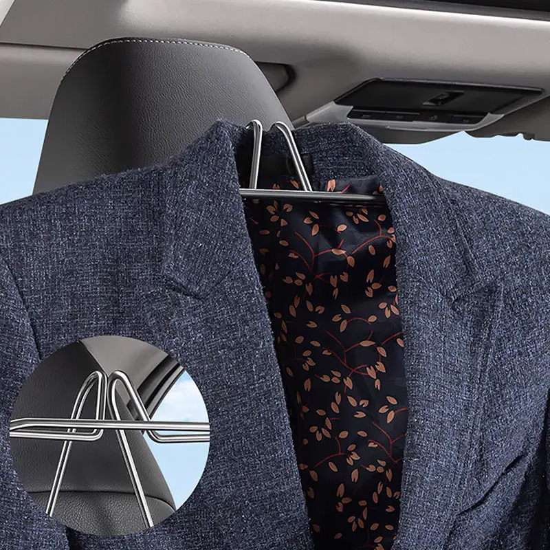 Автомобильная вешалка 11568 (11569) для верхней одежды на подголовник плечики Carbon Black