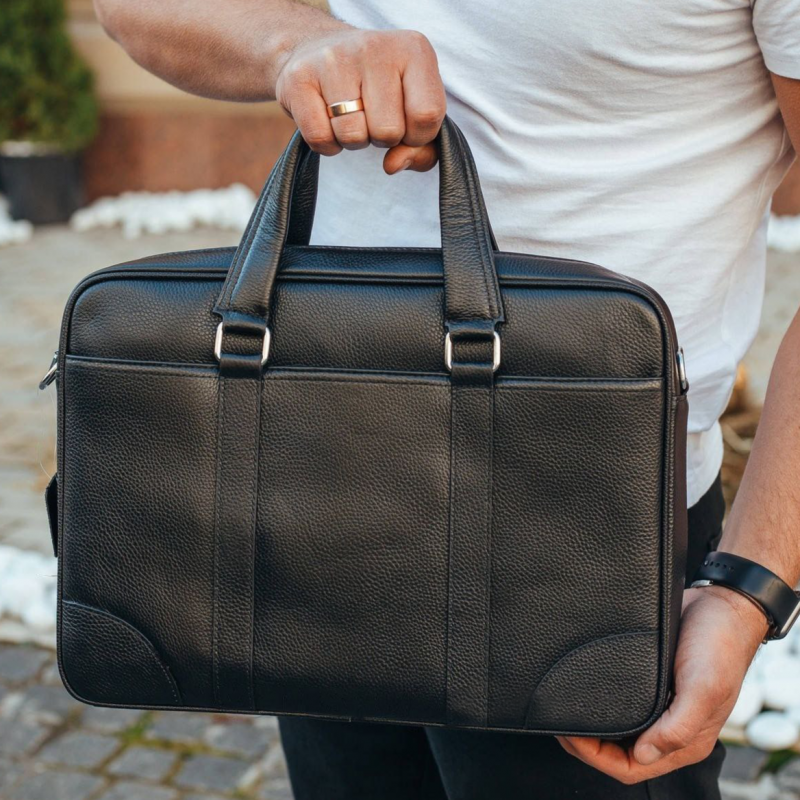 Чоловіча шкіряна класична сумка для ноутбука та документів 40x30x8, вмісткий портфель для паперів KL-63834, чорний