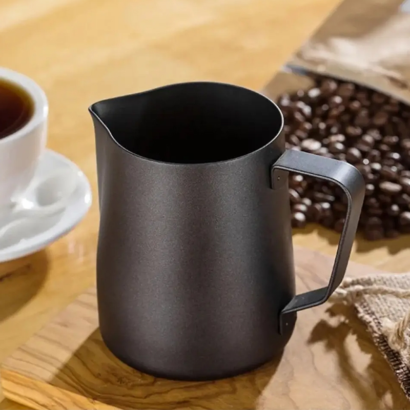 Питчер молочник для кофе Ecocoffeetools LH3560B с тефлоновым покрытием для взбивания молока с длинным носиком Black 350 мл