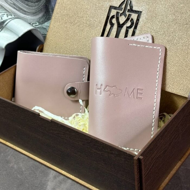 Жіночий подарунковий набір з гаманця Біфолд та обкладинки на паспорт