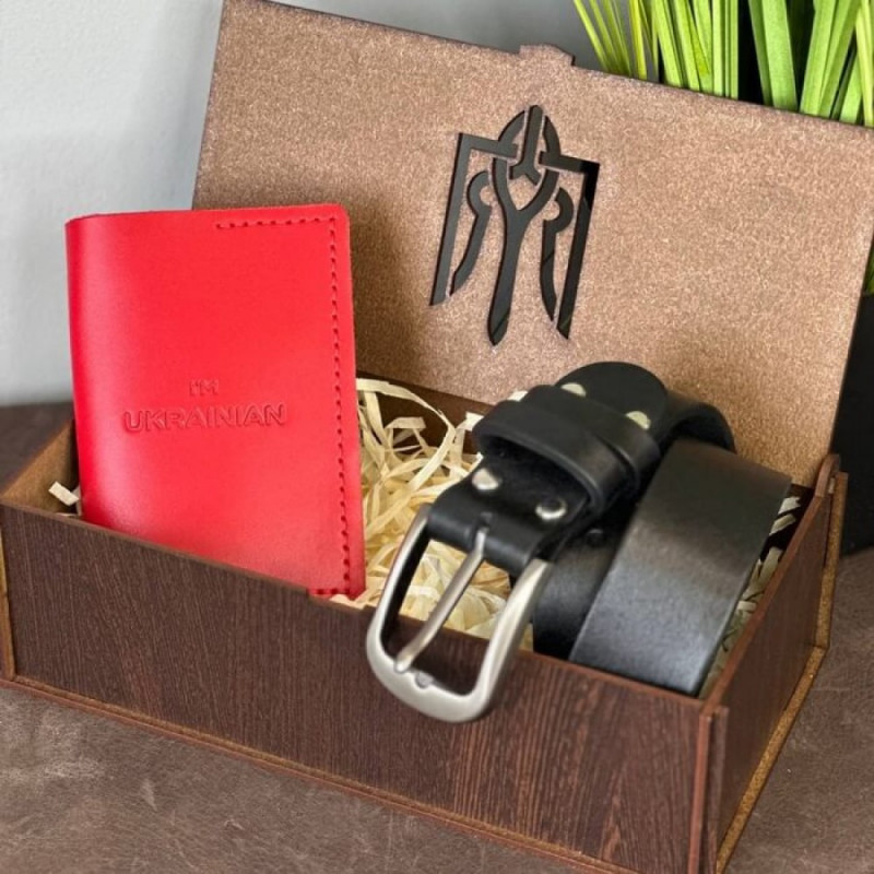 Жіночий подарунковий набір з ременя Dakota та обкладинки на паспорт