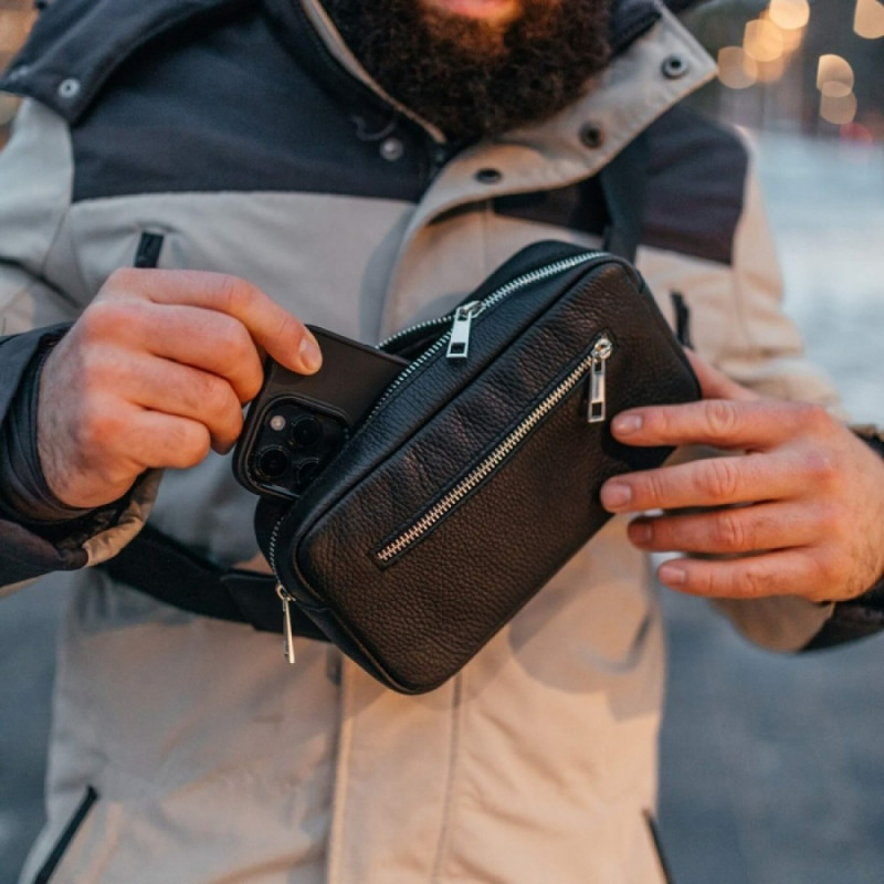 Чоловіча шкіряна чорна сумка на пояс бананка Кентукки