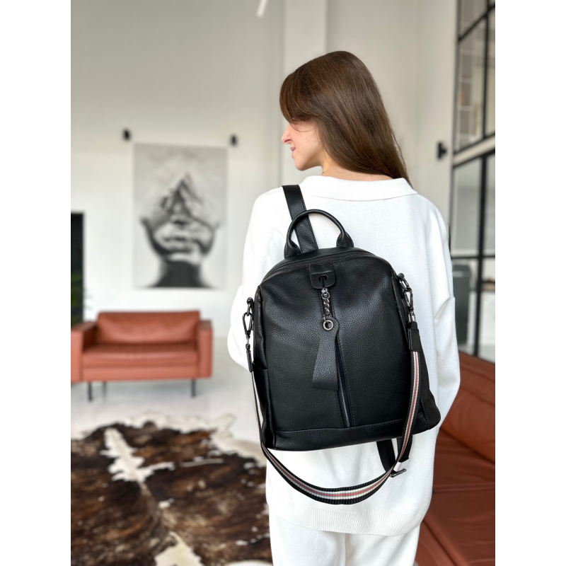 Шкіряний жіночий молодіжний рюкзак 23х30х13, сумка наплічна на кожен день, чорна