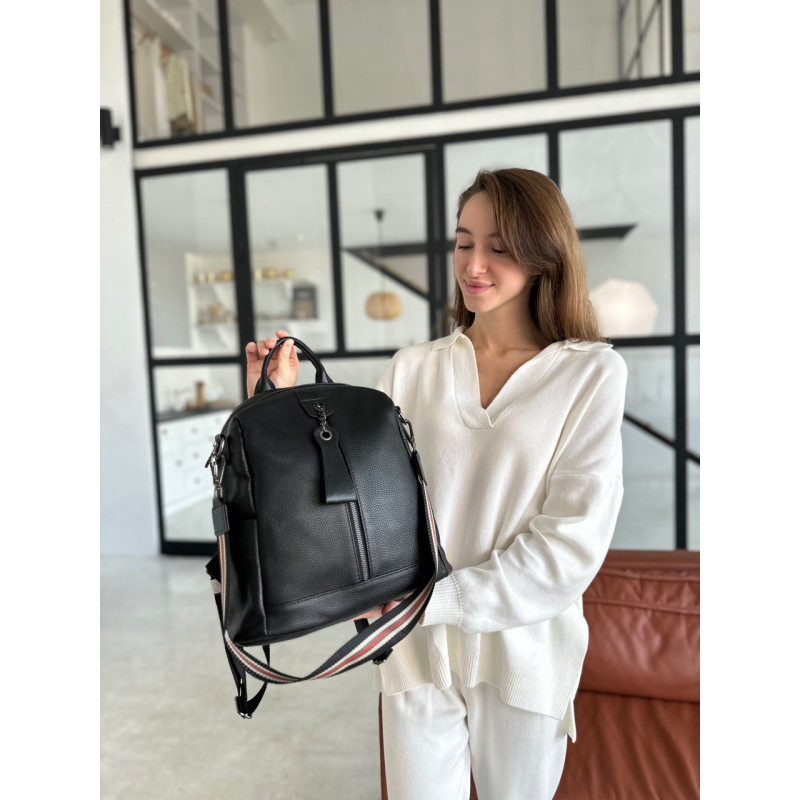 Жіночий рюкзак молодіжний шкіряний міський 23х30х13, сумка на спину для роботи, чорна