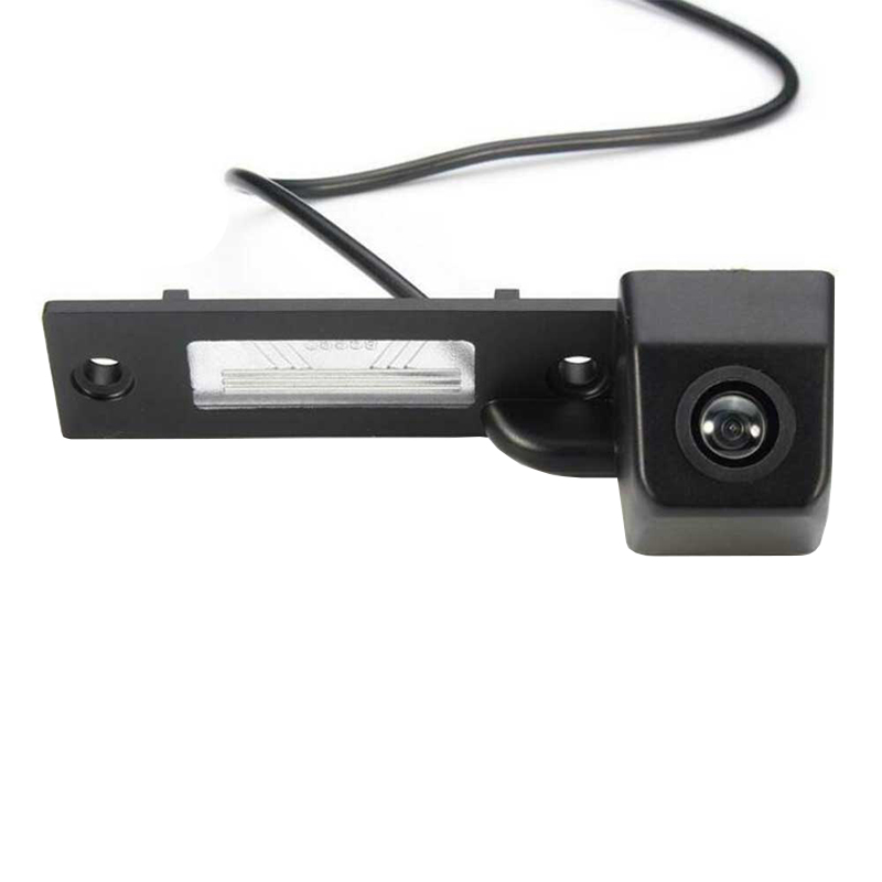 Автомобильная камера заднего вида Volkswagen Passat B6 Caddy 04-10 Jetta 05-11 Golf V Touran 03-10 Transporter T5 (5010)
