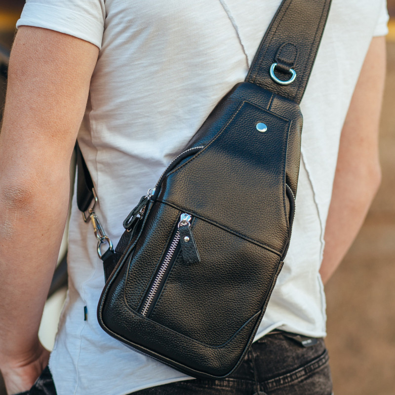 Шкіряний чорний чоловічий слінг 18х32х7, сумка рюкзак на одне плече TIDING BAG A25F-617-1A чорна