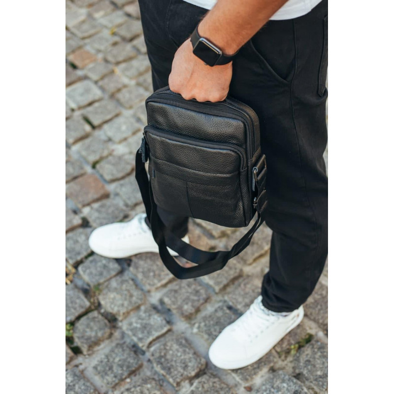 Сумка через плече з натуральної шкіри 22х24х6 / месенджер для активного чоловіка, чорний