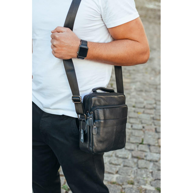 Сумка через плече з натуральної шкіри 22х24х6 / месенджер для активного чоловіка, чорний