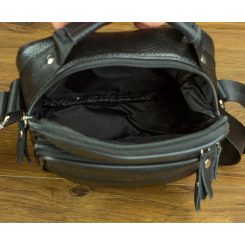 Сумка через плече з натуральної шкіри 22х24х6 / месенджер для активного чоловіка, чорний