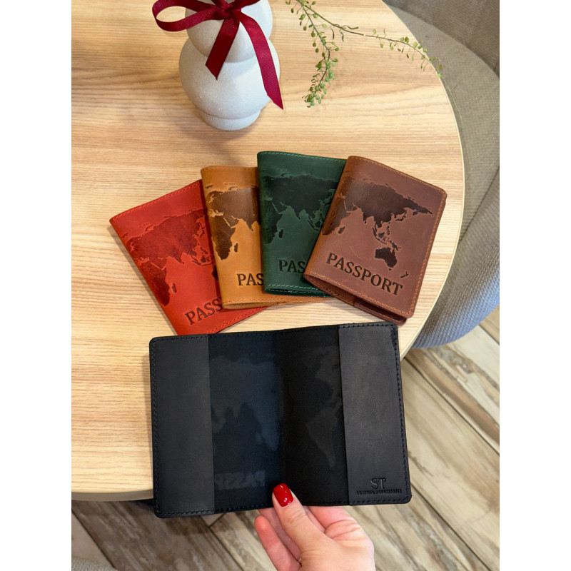 Шкіряна обкладинка для паспорта з написом Ukraine