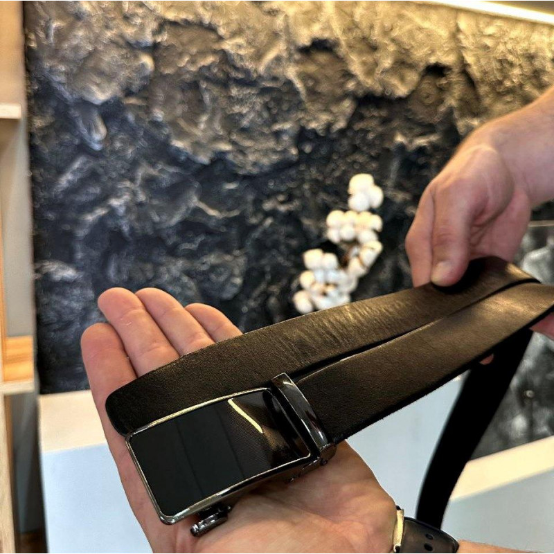 Чоловічий шкіряний ремінь із пряжкою автомат 3733