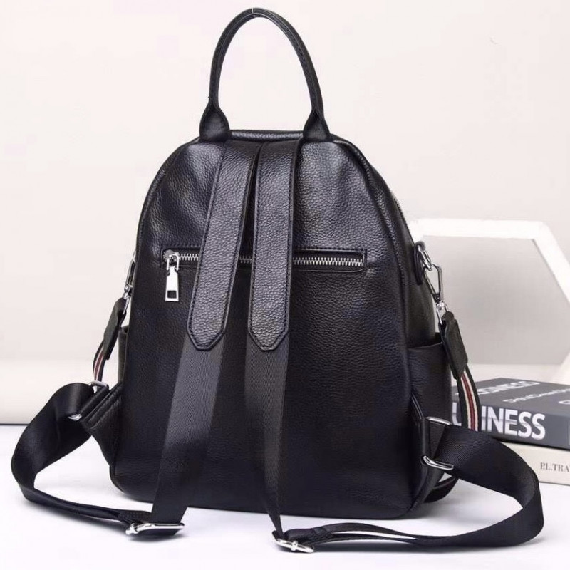 Жіночий рюкзак шкіряний міський з ременцем 23х30х11, сумка на спину для навчання, чорна