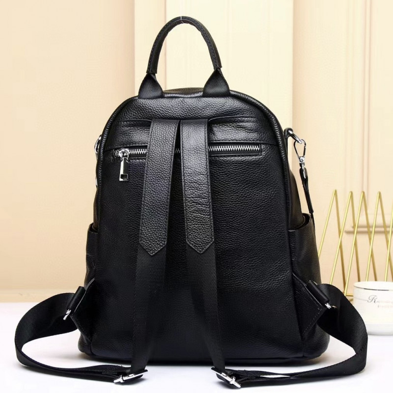 Шкіряний жіночий рюкзак з тисненням 32х27х16, сумка наплічна з шахматним візерунком, чорна