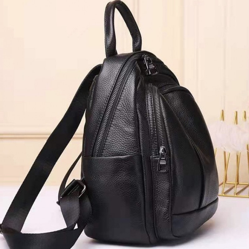 Шкіряний жіночий міський рюкзак на блискавці 23х29х13, сумка наплічна для прогулянок, чорна
