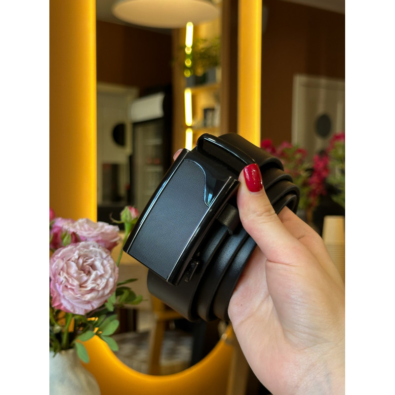 Чоловічий шкіряний ремінь із пряжкою автомат 8490