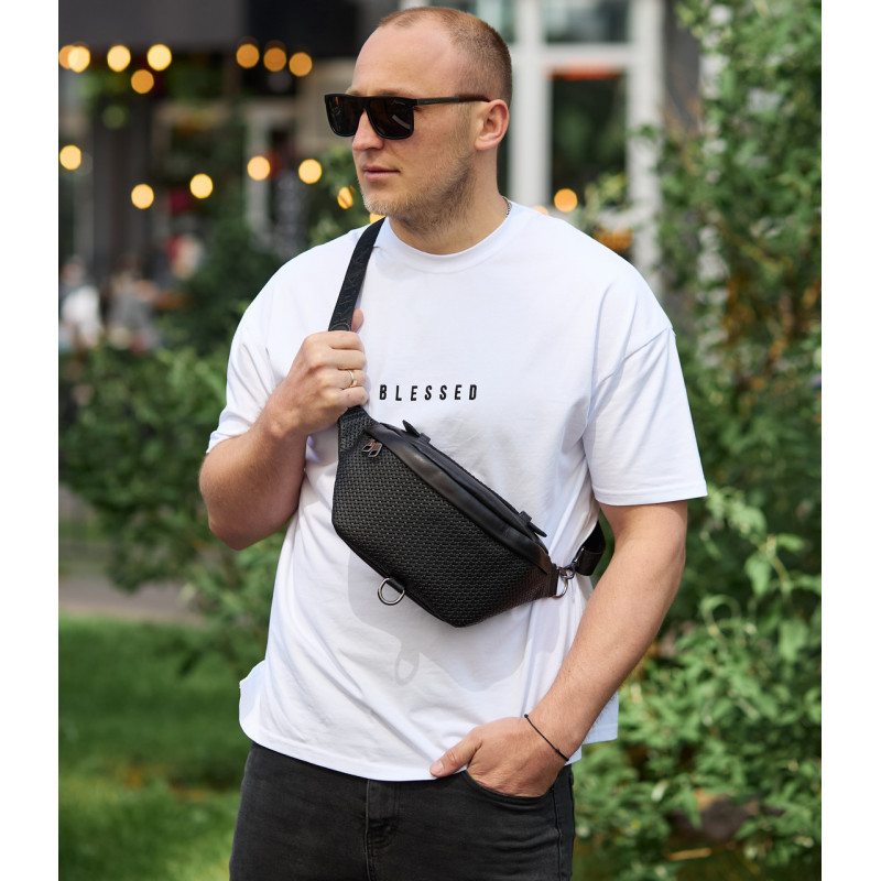 Стильна чоловіча бананка з натуральної гладкої шкіри 22х27х8, рюкзак нагрудний з принтом NM-58744 чорний