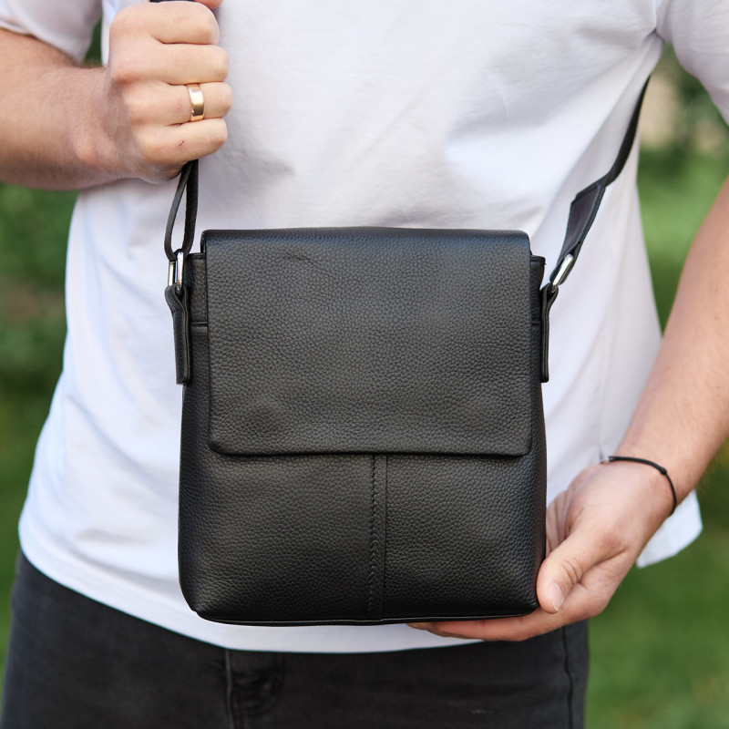 Шкіряна чоловіча сумка-месенджер 21х23х5.5, сумка планшет через плече Tiding Bag 48450 чорна